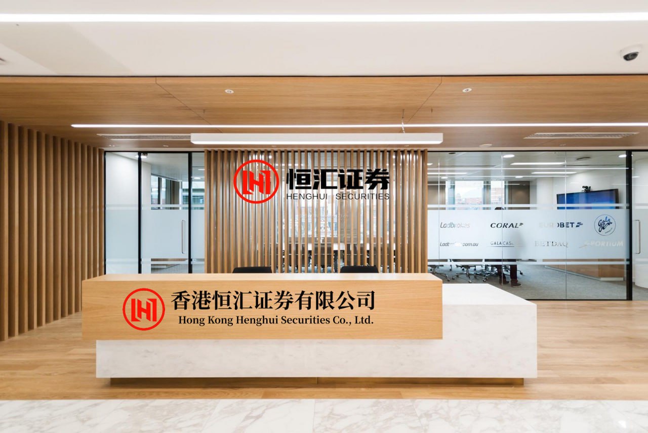 忆融速配 原来我们都低估了辽宁舰，升级了整整12个月，就是冲着歼-35去的